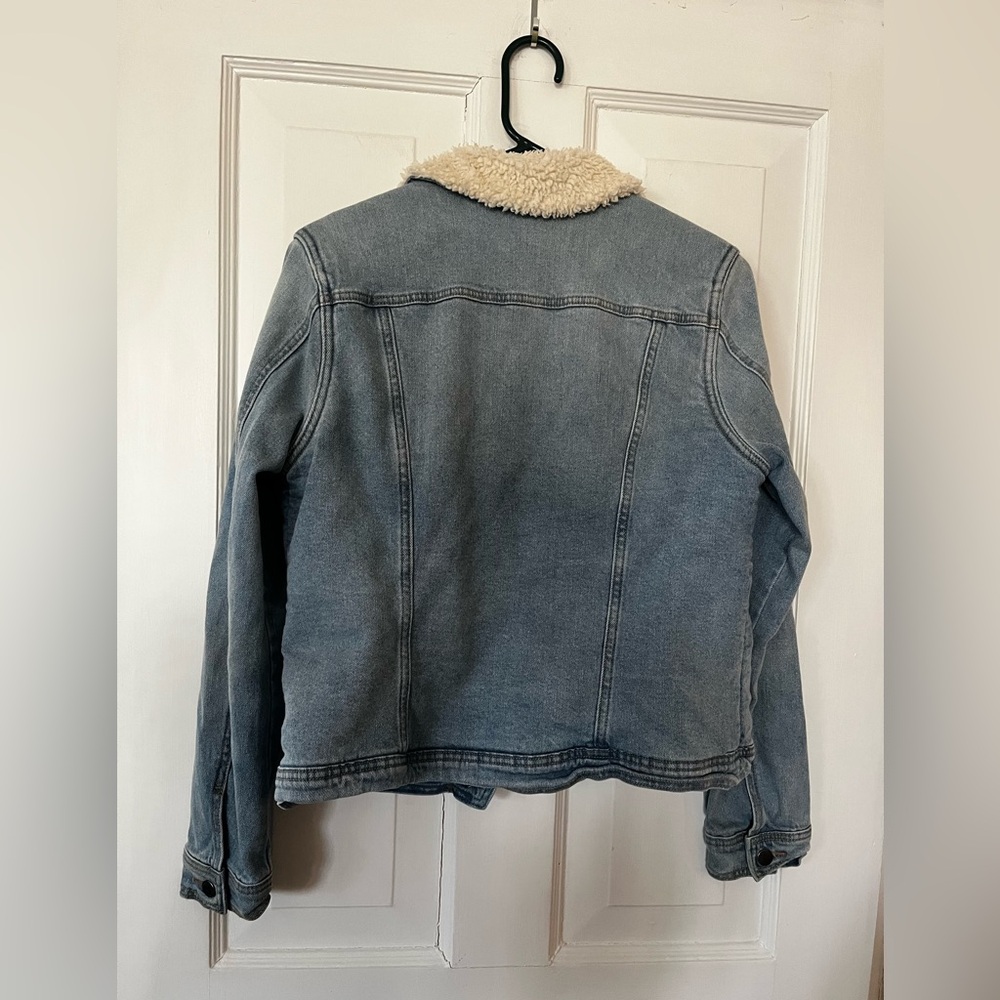 Universal Thread Shearling Lined Jeans Jacket - image 6